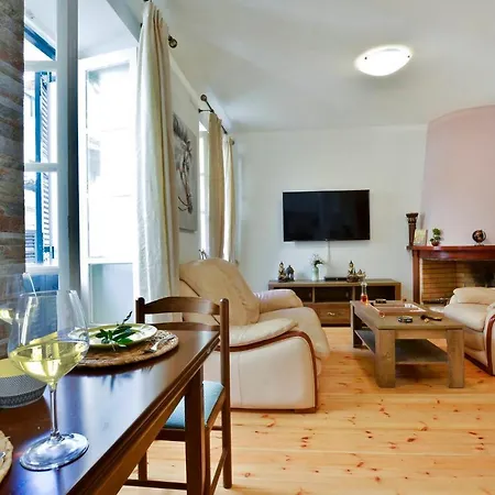 Apartment Espianade House *