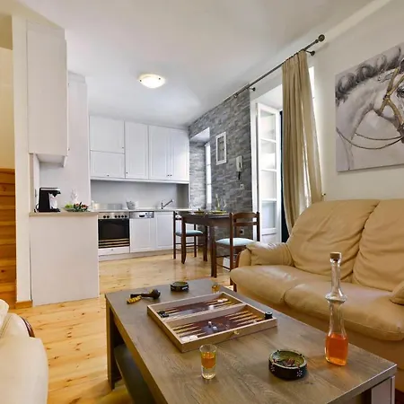 Espianade House Apartment *
